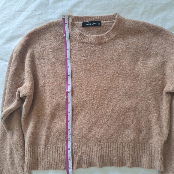 Sweater - Picture 5 of 5